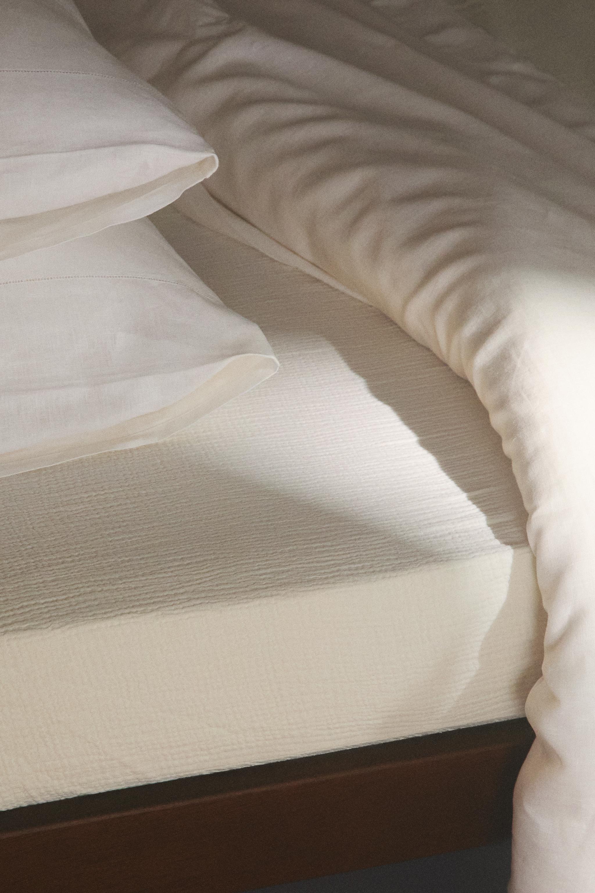 CHIFFON FITTED SHEET